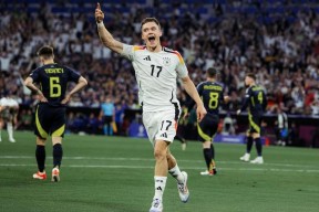 风云突变！拜仁慕尼黑国际比赛日豪取连胜，意大利杯版图或变，质疑声仍在，心理建设被强调的简单介绍-线上投注