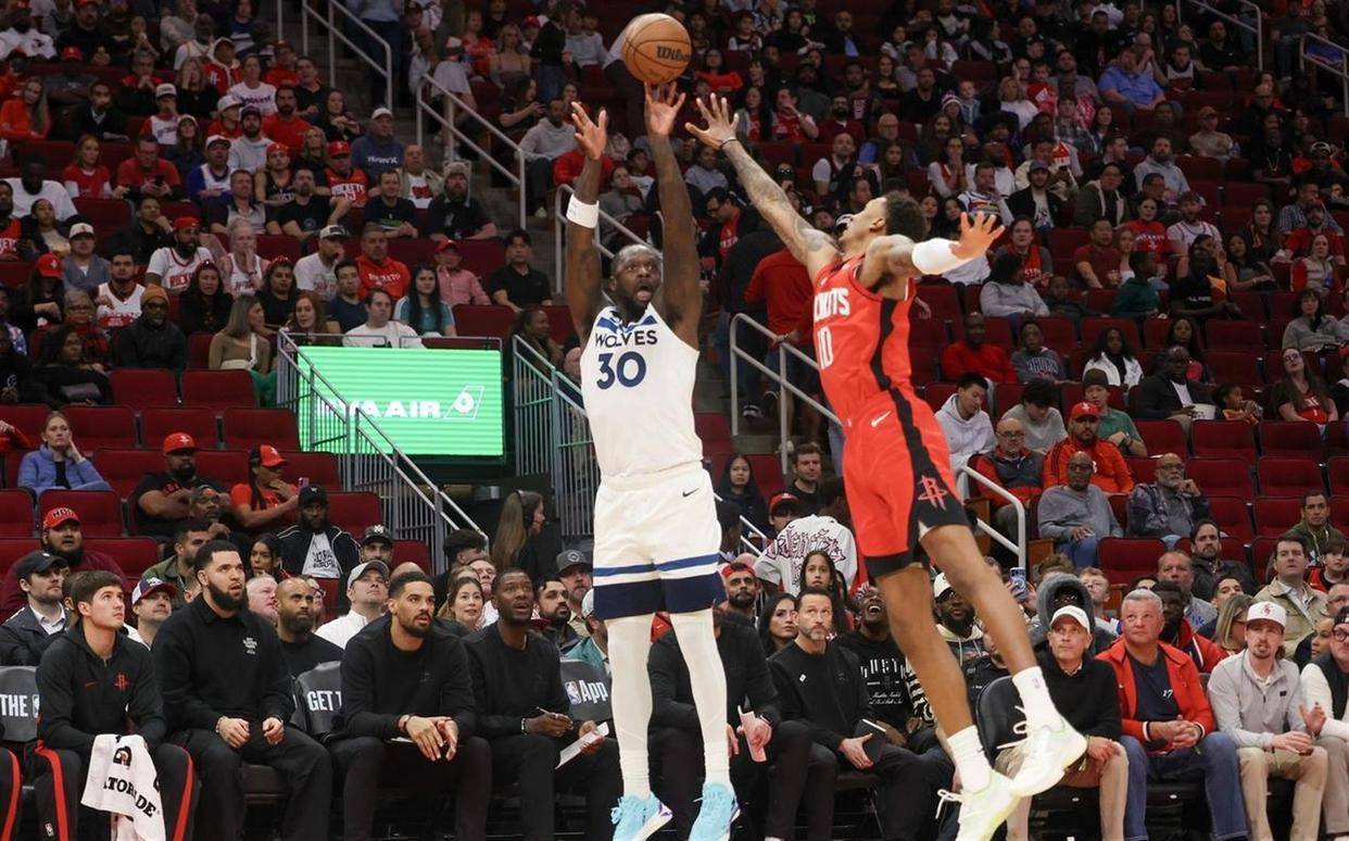 关于荷甲加时末段再迎强敌；明尼苏达森林狼防线松动；主帅态度：话题不断；年轻球员得到机会的信息-竞赛投注  第1张